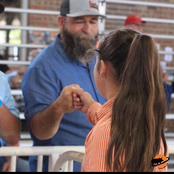 Meet your Posher, Lydia - Picture 1 of 1